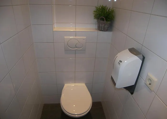 فندق De Markt فالْكينسْفارد